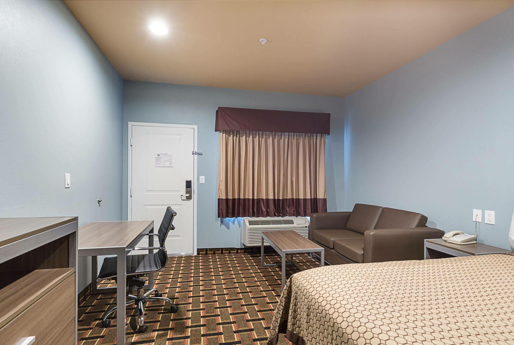 Scottish Inns & Suites - Crosby Eksteriør billede